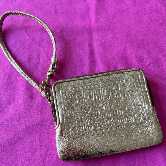 COACH wristlet gold💛 - Picture 1 of 2